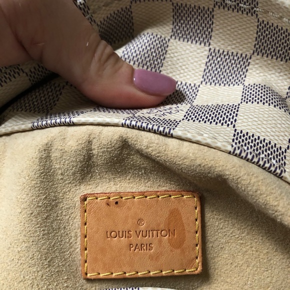 LV Artsy Damier Azur MM (DISCONTINUED) - Picture 7 of 15